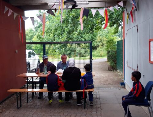 Bei Bratwurst und Taboulé: Sommerfest im Forscherpark